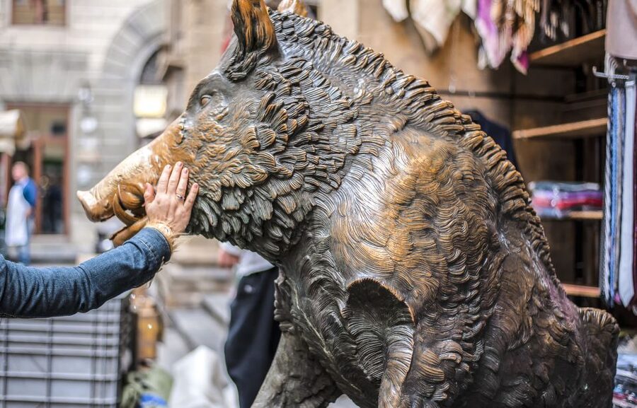 Florence: Private 3-Hour Guided Tour & Uffizi Gallery Visit - Orsanmichele and the Mercato della Paglia: where the story gets human
