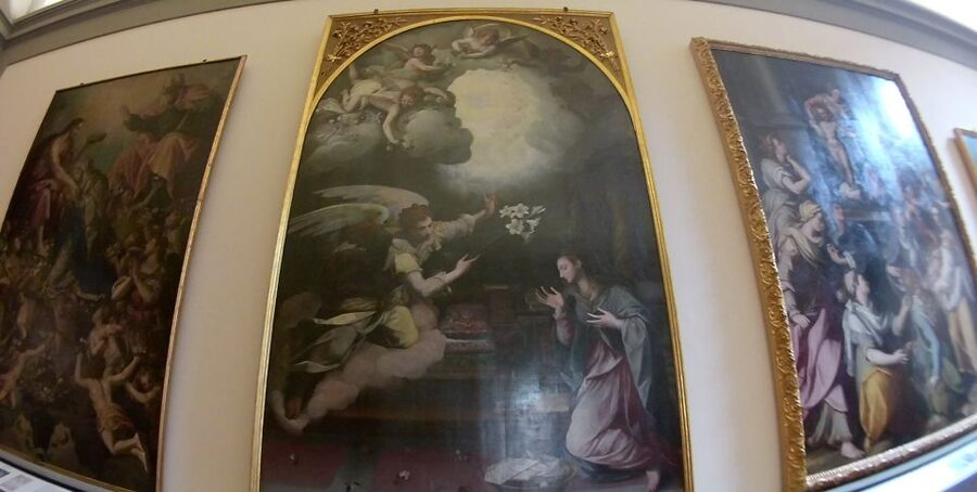 Florence: Private Accademia Gallery Tour - Music Instruments Collection: Stradivari violins and a first piano