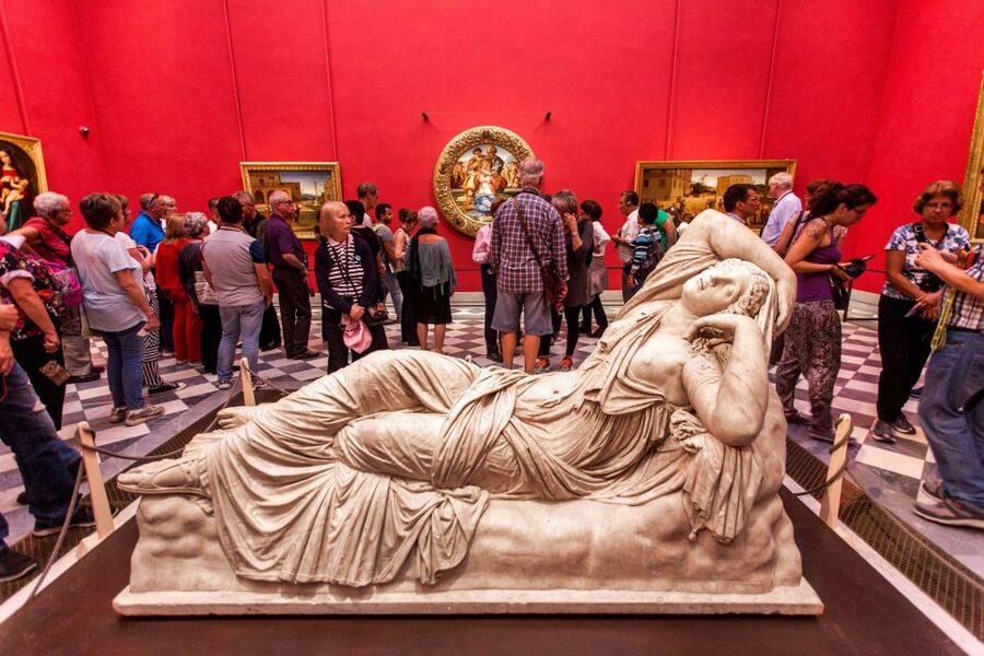 Florence: Skip-the-Line Uffizi Gallery Small Group Tour - The Renaissance roster: Michelangelo, Da Vinci, Giotto, and more