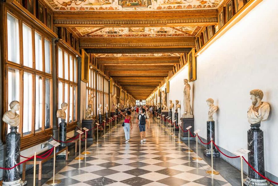 Florence: Uffizi Gallery Reserved Entry Ticket & Audioguide - Crowds, timing, and how to make your visit feel relaxed