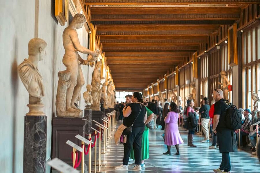 Florence: Uffizi Gallery Reserved-Entry VIP Tour - Key highlights