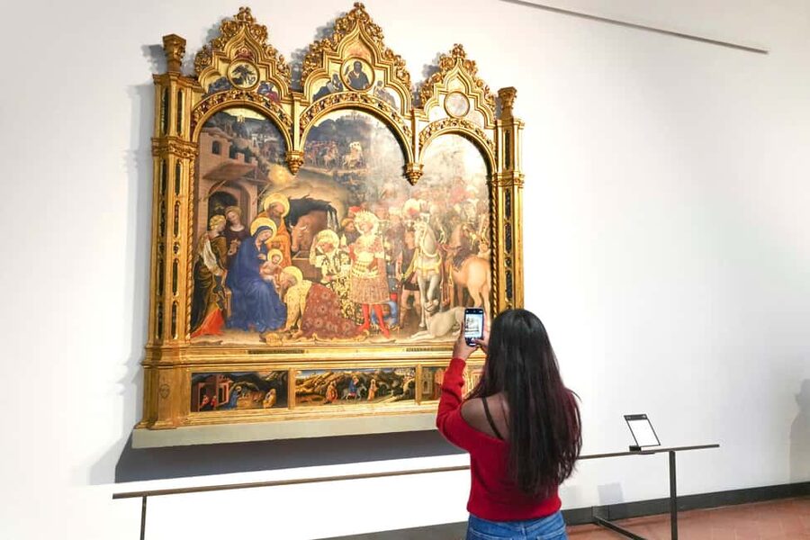 Florence: Uffizi Gallery Reserved-Entry VIP Tour - What the 1.5-hour guided route feels like in the museum