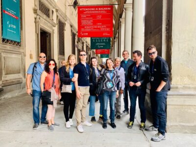 Florence: Uffizi Gallery Small-Group Guided Tour with Ticket - Meeting at the Nicola Pisano Statue: The Real Start