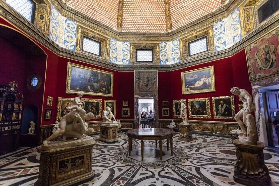 Florence: Uffizi Gallery Small Group with Entrance Tickets - Your 90-minute plan: what the tour covers (and what it can’t)