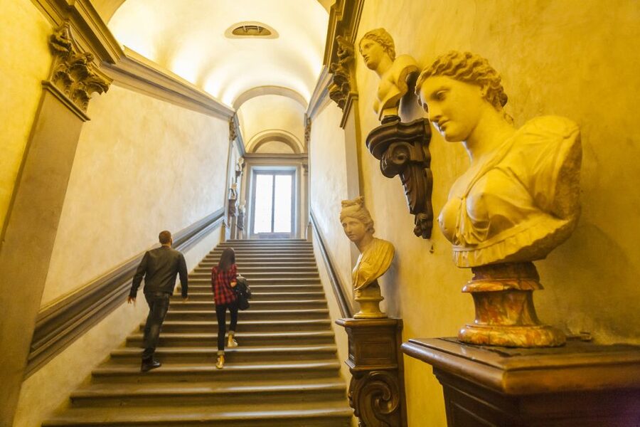 Florence: Uffizi Gallery Tickets with Optional Audio Guide - Renaissance Giants: Michelangelo, Leonardo, and Raphael
