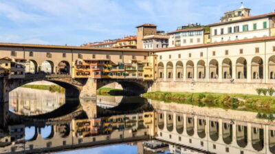 Florence: Uffizi Gallery with Optional Vasari Corridor Tour - Entering the Uffizi Gallery: how to see more than the obvious