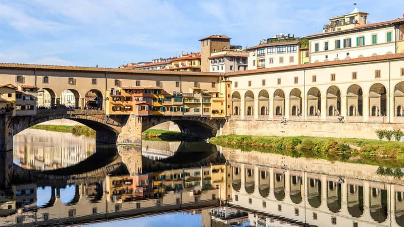 Florence: Uffizi Gallery with Optional Vasari Corridor Tour - Entering the Uffizi Gallery: how to see more than the obvious