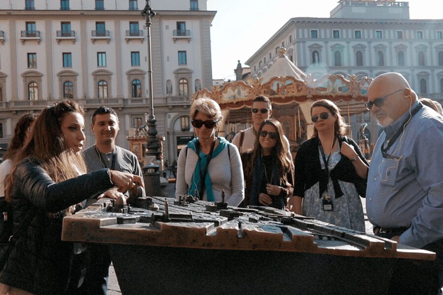 Florence: Walking Tour & Accademia Gallery Guided COMBO Tour - Via Calzaiuoli and Palazzo Medici Riccardi: where power shows up in stone