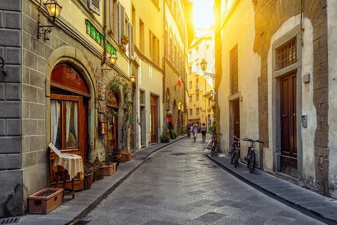 Florence Walking Tour – Hidden Gems - Ponte Vecchio: river views, shop-lined history, and a quick reset