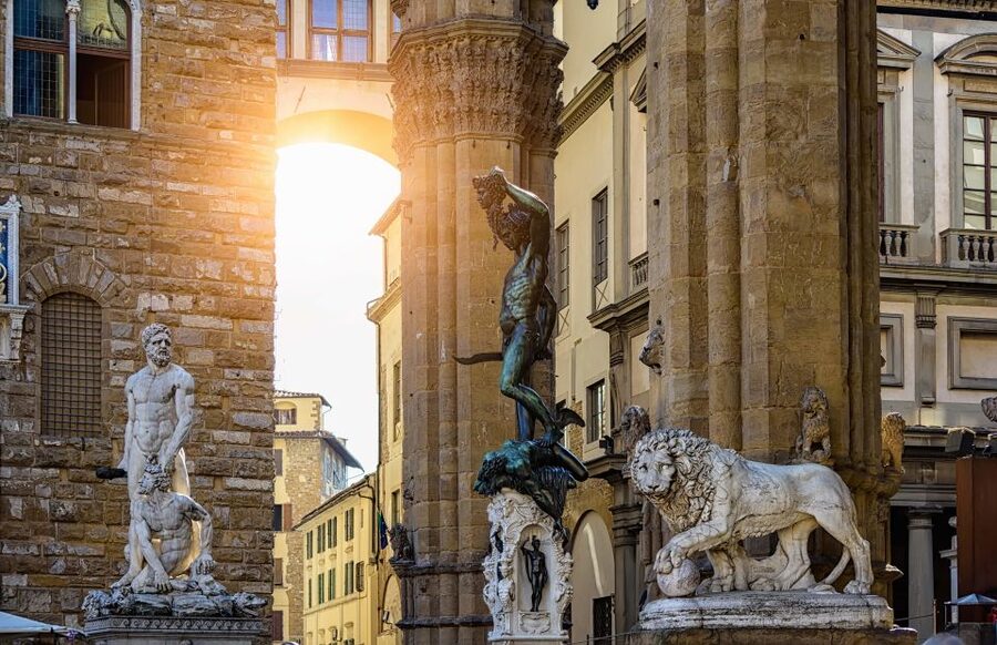 Florence: Walking Tour with Accademia Gallery - Ponte Vecchio Finish: Jewelry Streets and River Views