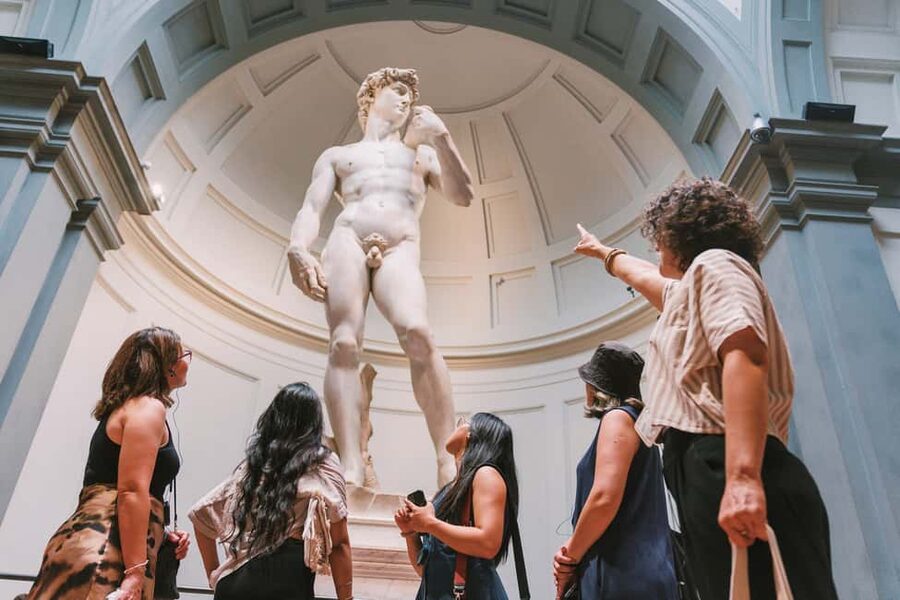 Florence: Walking Tour with David, Duomo & Uffizi Gallery - Meet at Piazza Santissima Annunziata: the tour’s starting vibe