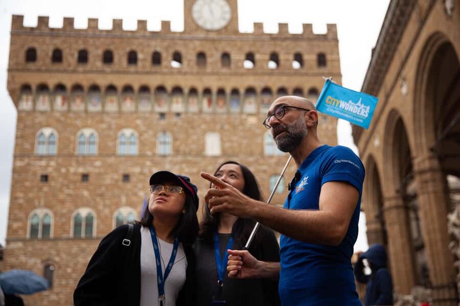 Florence: Walking Tour with Skip-the-Line Accademia Gallery - Santa Maria del Fiore (Duomo): you see the cathedral’s scale