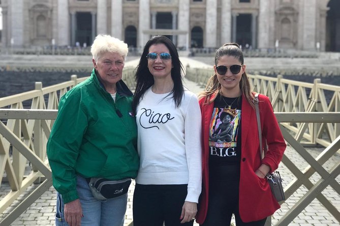 Golf Cart Private & Customizable tour of Rome & Colosseum (3/5h) - Trevi Fountain and Spanish Steps: where the crowds show up, fast