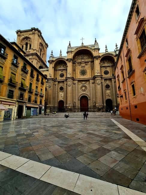 Granada: "Street Art & The Caves" Unique Guided Walking Tour - FAQ