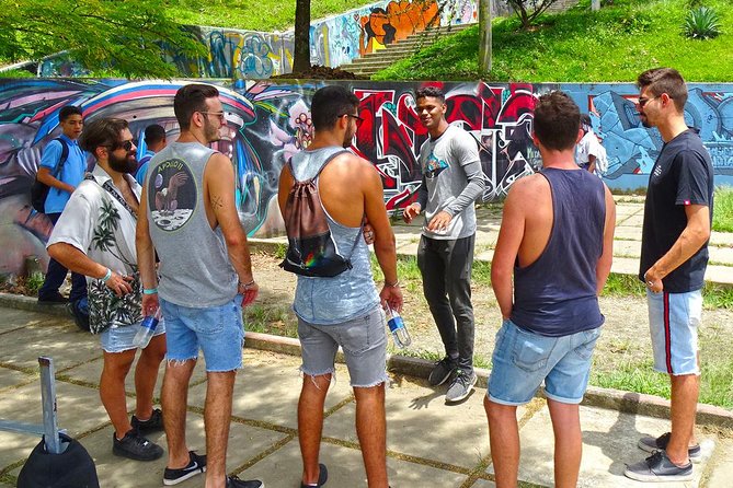 History and Street Art Tour in Comuna 13 - Getting oriented: Comuna 13 isn’t a postcard