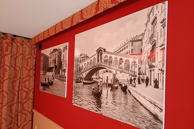 History Gallery: Venice in the Past 3D Experience - A real sectioned gondola with hidden details