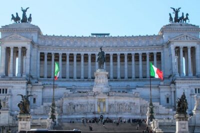 i conic golf cart tour of rome - Largo Gaetana Agnesi: the easiest kind of logistics