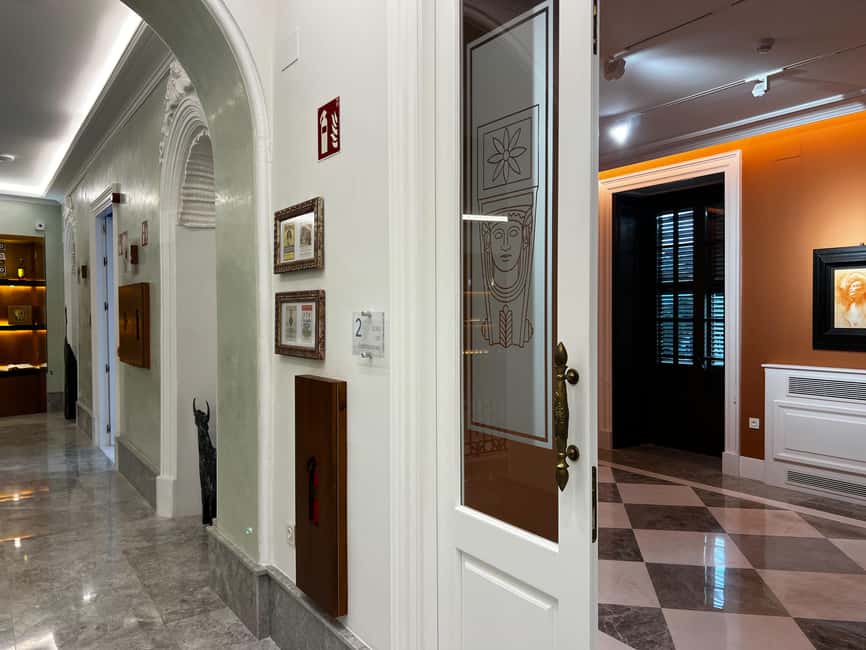 Jerez de la Frontera: Sherry Gallery and San Dionisio Palace - The tasting of 4 sherries with a savory snack