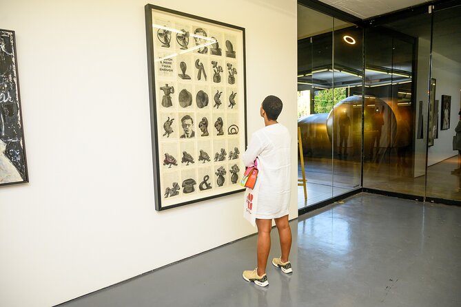 Joburg Art Gallery Hop with Toura Travel Therapy - Stop 1 at Mall of Rosebank: coffee as the warm-up