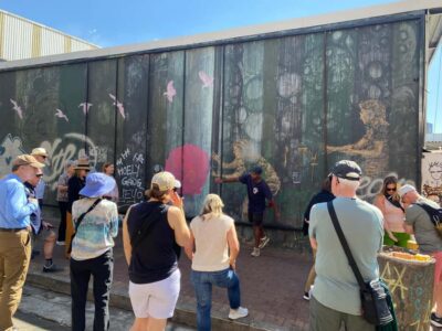 Johannesburg: Street Art and Culture in Maboneng! - Getting started at Home of the Bean under the bridge