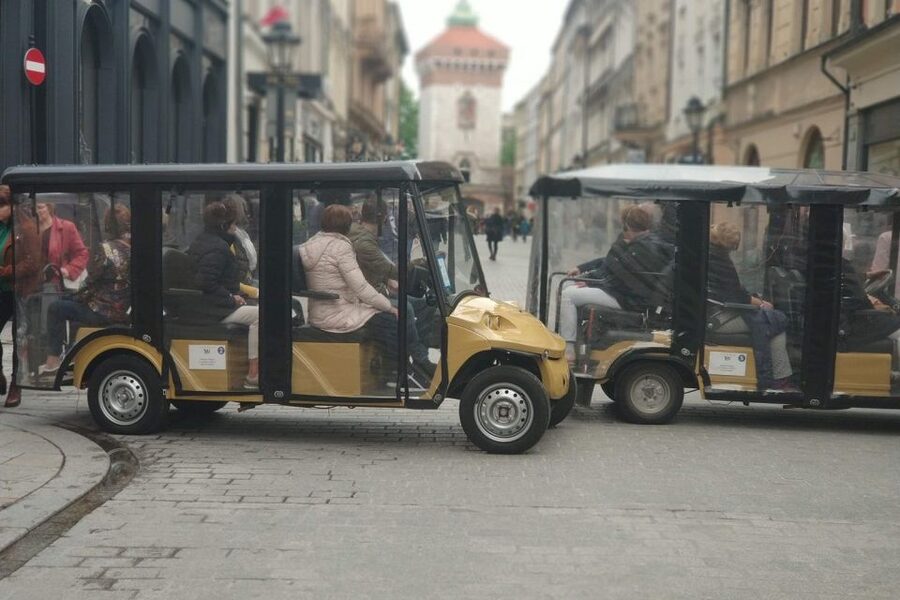 Krakow: City Golf Cart Tour and Schindler's Factory Museum - St. Mary’s, Cloth Hall, and Planty: How to Appreciate the Old Town Stops