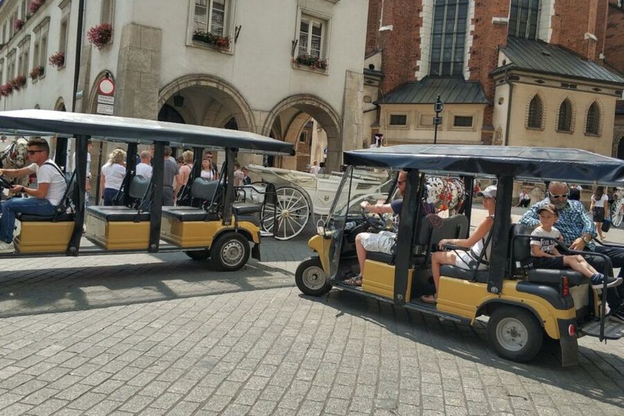Krakow: Electric Golf Cart Tour of the Old Town - Meeting at Parking Kiss&Ride and Finding the Right Cart