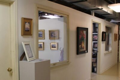 Lexington's Art Walk Tour - The Downtown Stroll: Murals, Sculptures, Historic Buildings, and Landmark Stories