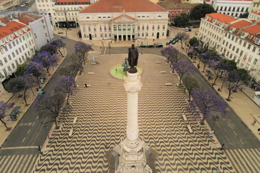 Lisbon: 2-Hour Private City Highlights Kickstart Tour - Baixa Pombalina architecture: Rossio Station, Casa do Alentejo, and the ginja moment
