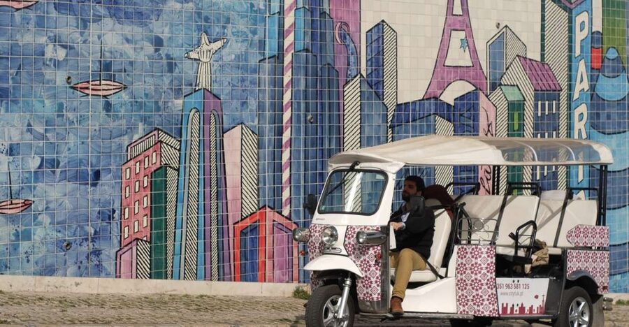 Lisbon: 3-Hour Street Art Tuk Tuk Tour - How the 3-Hour Tuk Tuk Format Works