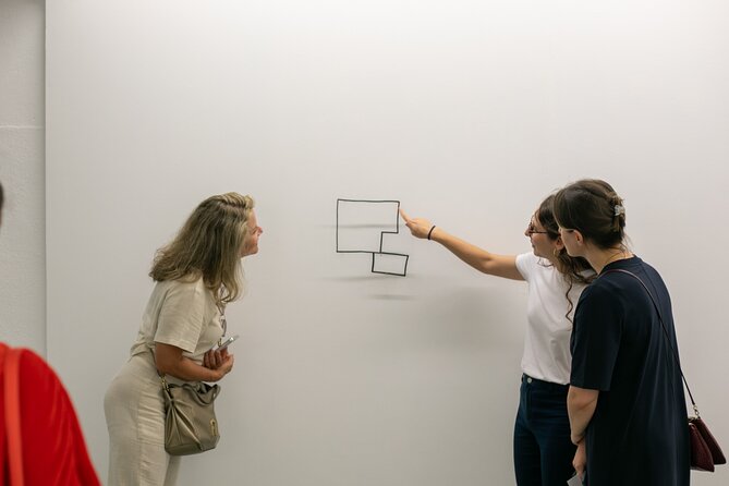 Lisbon Contemporary Art Gallery Tour - 3+1 Arte Contemporânea: Portuguese focus with international reach