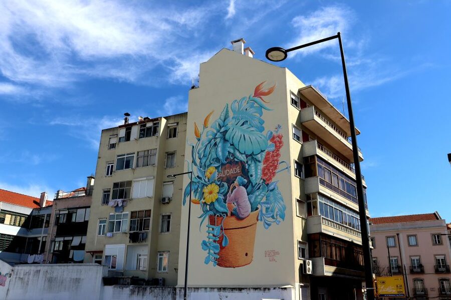 Lisbon: Street Art and Historical Walking Tour - East-side lookouts: Miradouro Portas do Sol and Lisbon’s shifting angles