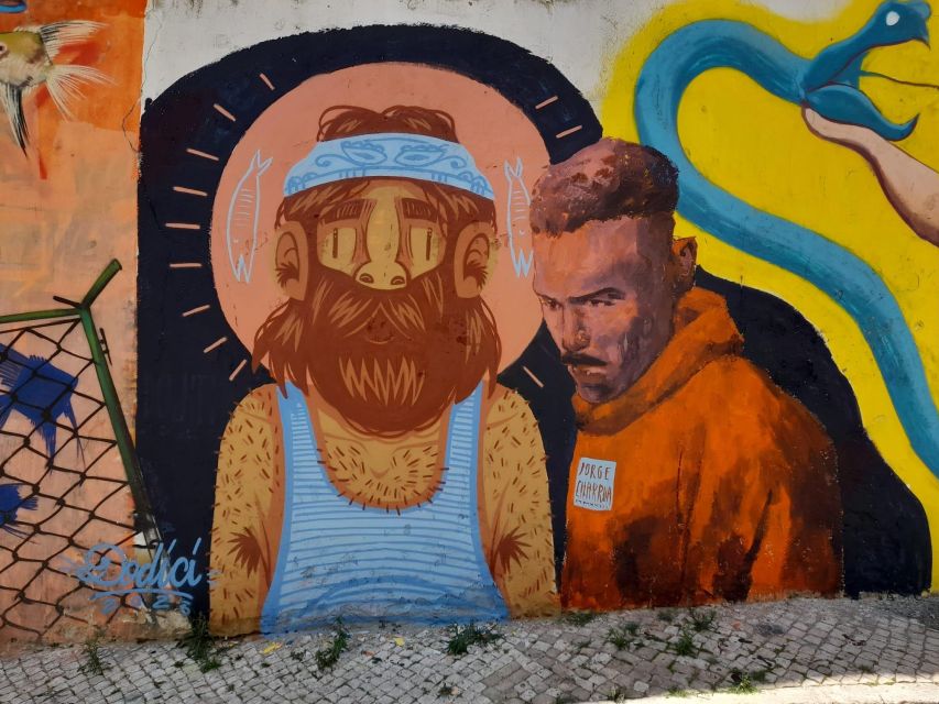 Lisbon Street Art Lovers Walk - Miradouro da Graça: the photo stop that actually earns its spot