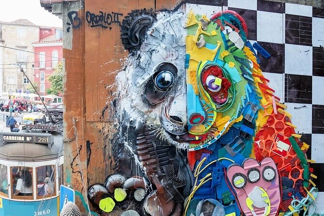 Lisbon Street Art - Private Guided Tour in a Electric Tuk Tuk - Starting in Chiado and letting the guide set the tempo