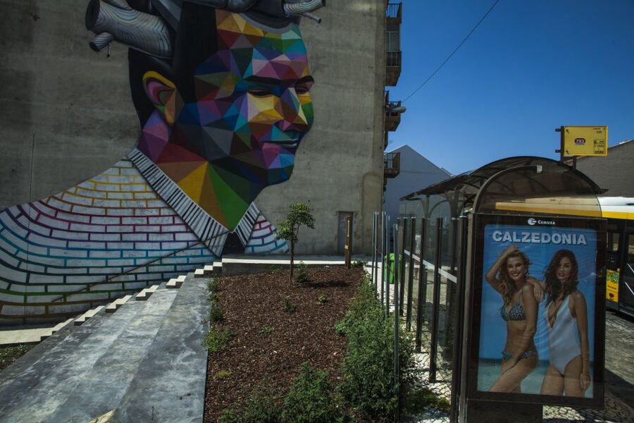 Lisbon: Street Art Tuk Tuk Tour - Art deco industrial warehouses and worker neighborhoods: the city behind the paint