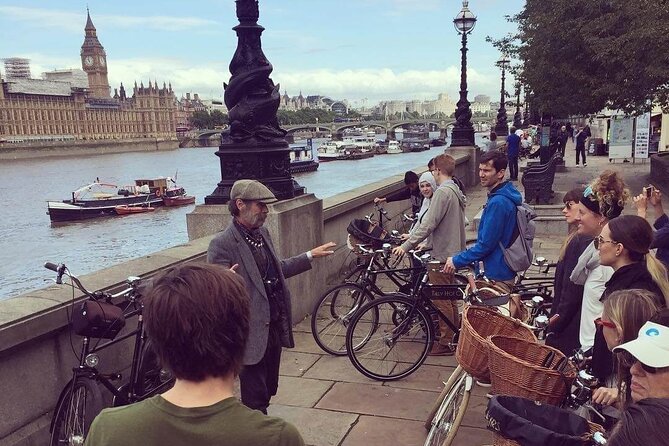 London Bike Tour: Landmarks, Secret Gems, Pub Stop & Street Art - Lambeth Palace to Big Ben: Thames views with less hassle