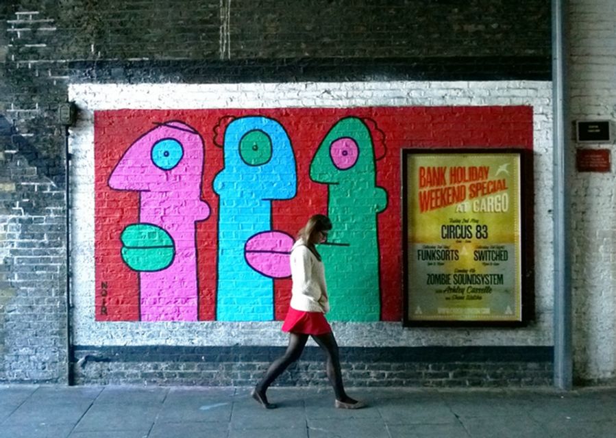 London East End - Guided Walking Tour 12 guests 2,5h - Artillery Passage and the street-art storytelling angle