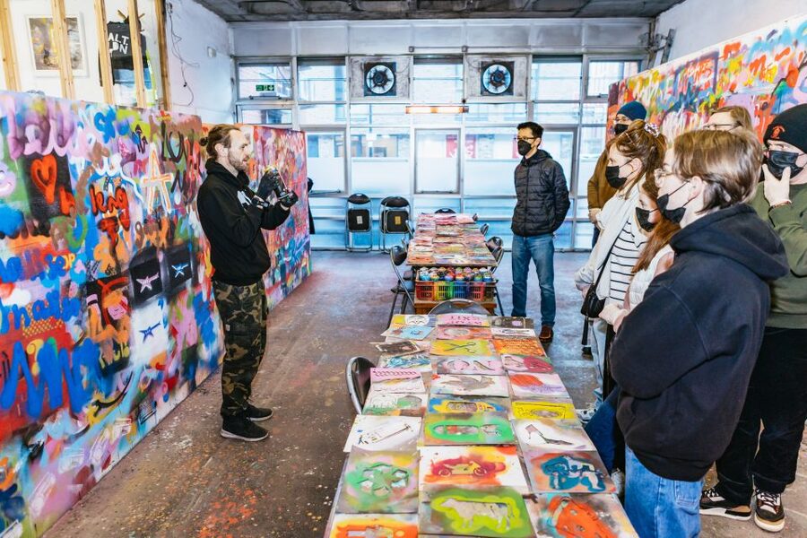 London: Half-Day Street Art Tour and Workshop - Who’s the Right Guide Style For?
