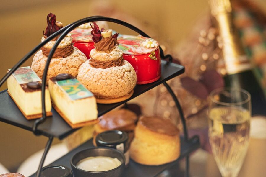 London: National Gallery Guided Tour and Afternoon Tea - Price and value: $66 buys guidance plus tea, not just museum entry