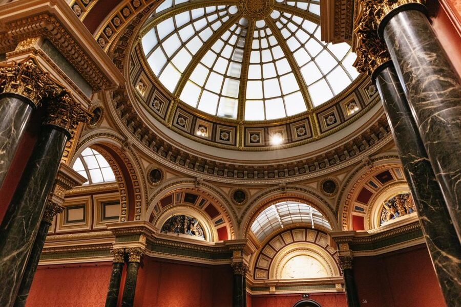 London: National Gallery Guided Tour with Art Expert Guide - Price and value: why $25 can feel like more than admission