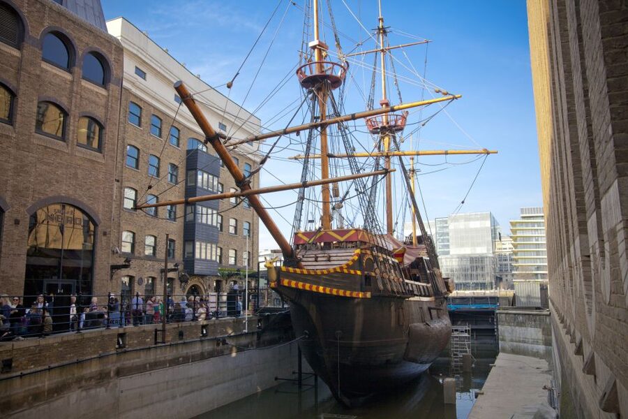 London: Private City Kickstart Walking Tour - Guide quality and pace: what you should expect with a private group
