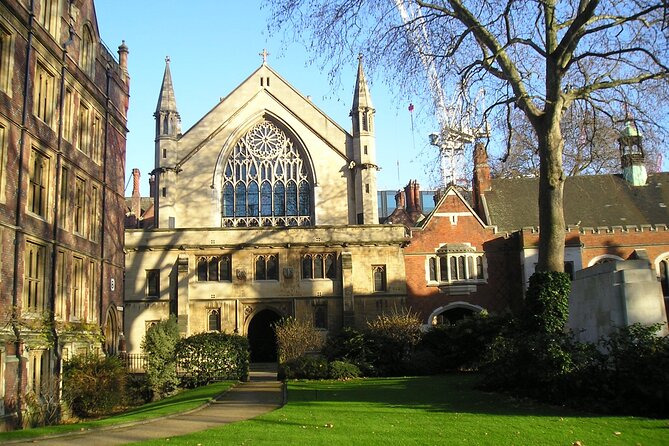 London Walking Tours eg Dickens Ted Lasso or National Gallery - Richmond-upon-Thames: your show guide through real London streets