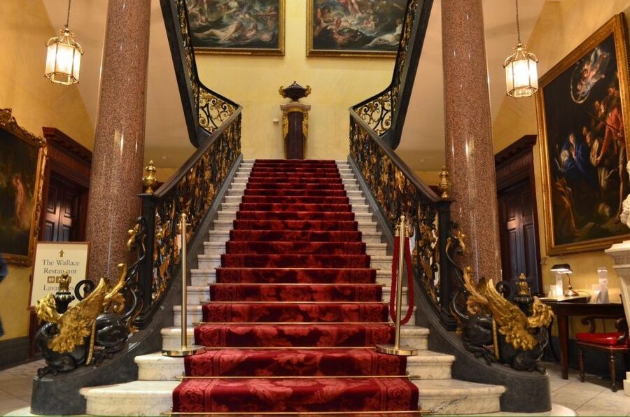 London: Wallace Collection & National Gallery Private Tours - Rococo furniture and Marie-Antoinette’s connection