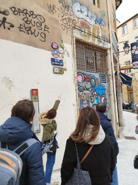 Lyon: Street Art in the Croix Rousse district - A Tour That Works for Dogs and for Real Accessibility Needs
