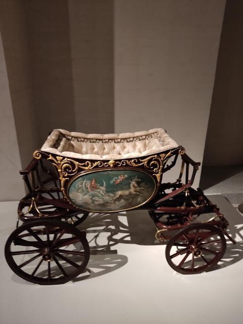 Madrid: Guided Tour of the Royal Collections Gallery - Trastámara era: Queen Elizabeth I and the story gets its footing