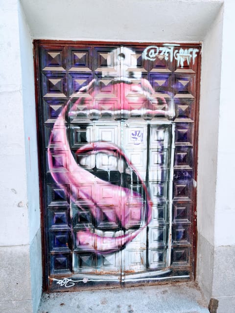 Madrid: Hidden Street Art Tour - Calle de Embajadores: the walk where you start spotting clues on your own