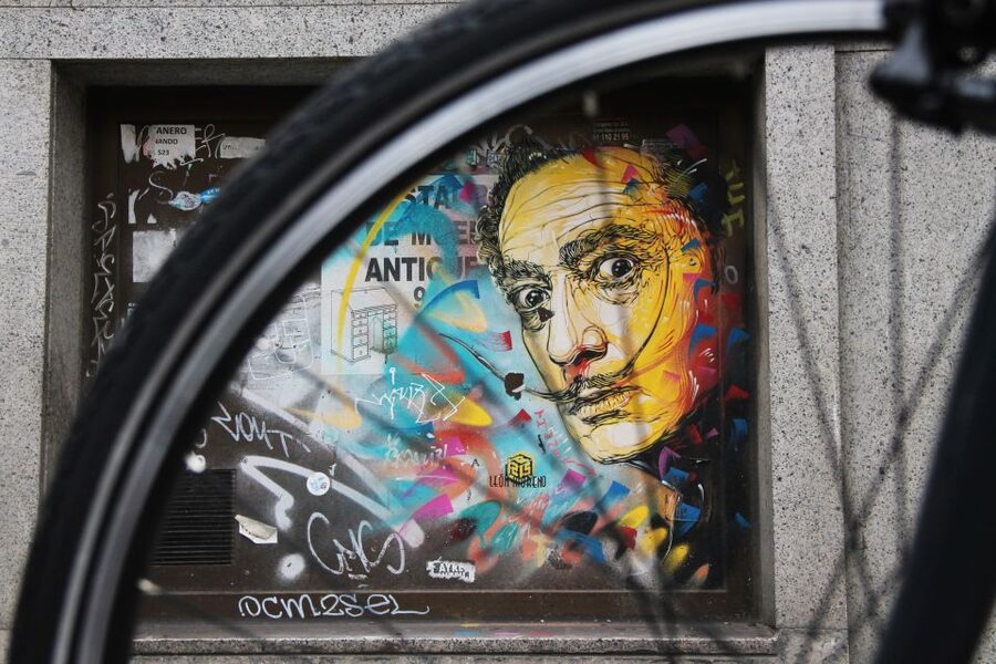 Madrid: Street Art Bike Tour - Malasaña by bike: Plaza Dos de Mayo and the traffic-art moment