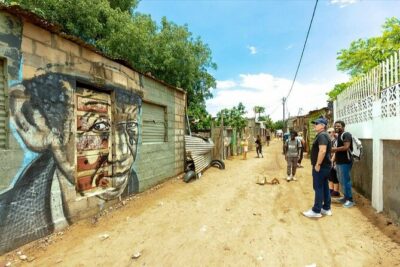 Maputo Street Art Private Walking Tour - How the 2-Hour Private Walking Schedule Feels on Foot