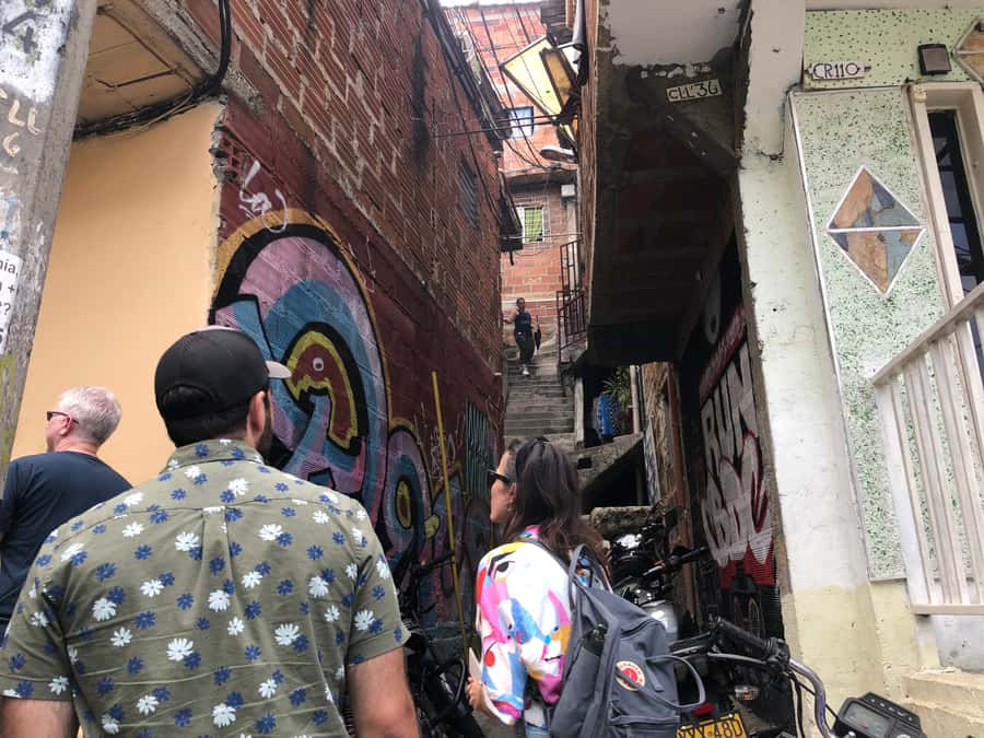 Medellín: Private Comuna 13 Street Art Tour - Comuna 13 itself: murals, a show, and the escalator-to-view payoff