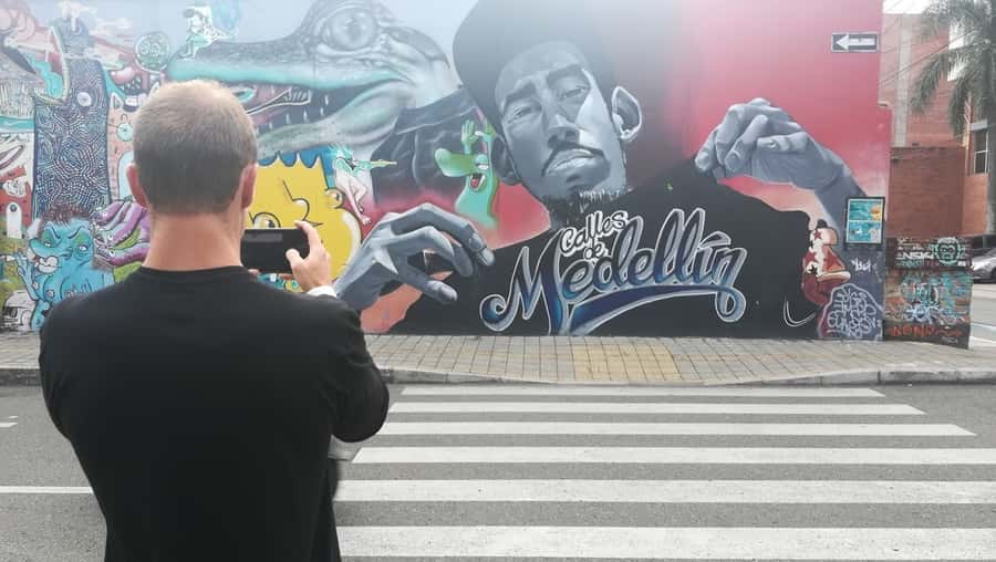 Medellín: Private Comuna 13 Street Art Tour - Price and value: why $63 can feel like a bargain