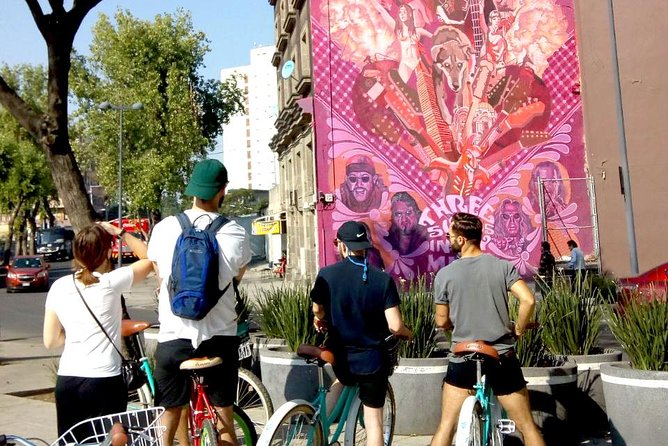 Mexico City; ART NACO : Murals & Street Art Bike Tour - Guides and storytelling: what makes the art click